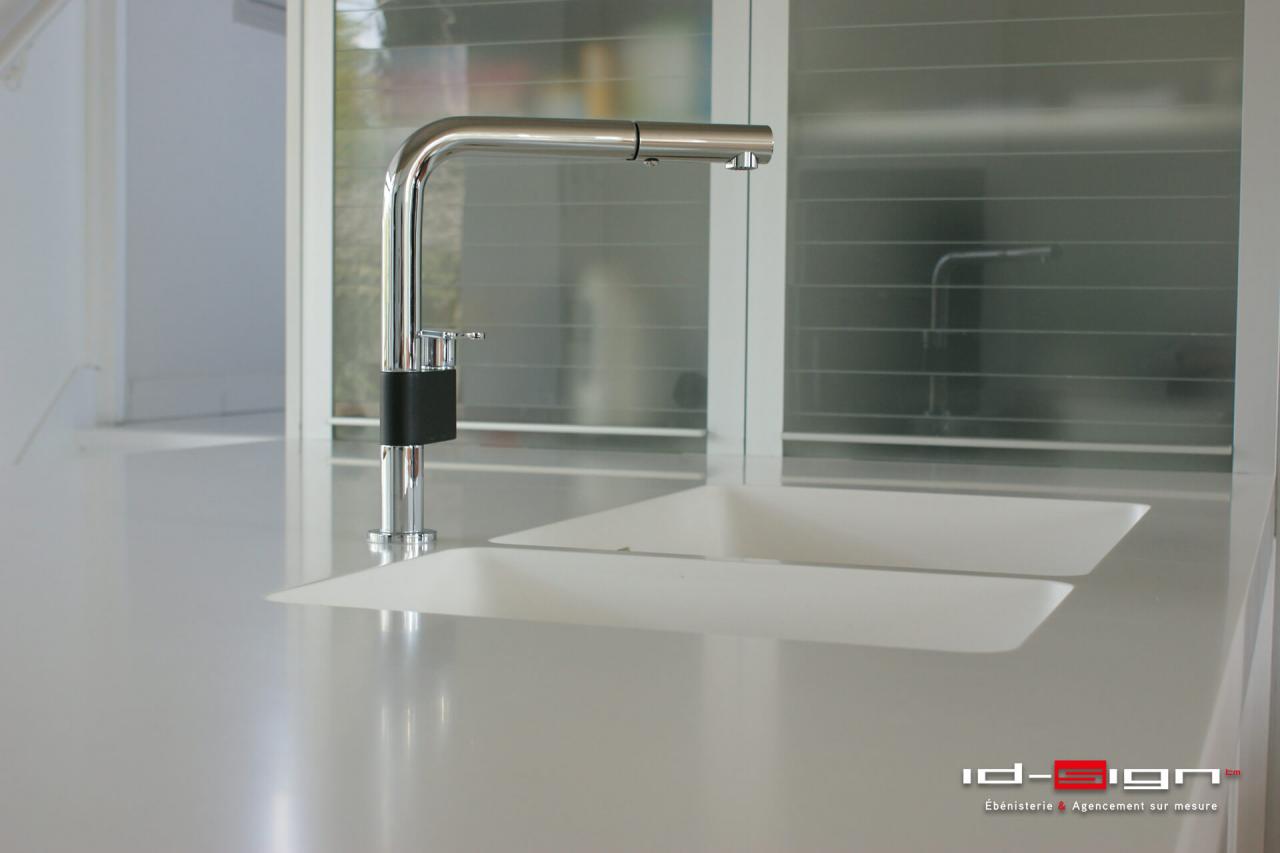 Evier en Corian blanc